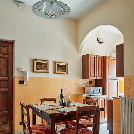 Terrazza Di Alfieri - Alloggio Con Terrazza Privata Nel Centro Di Асти Екстериор снимка