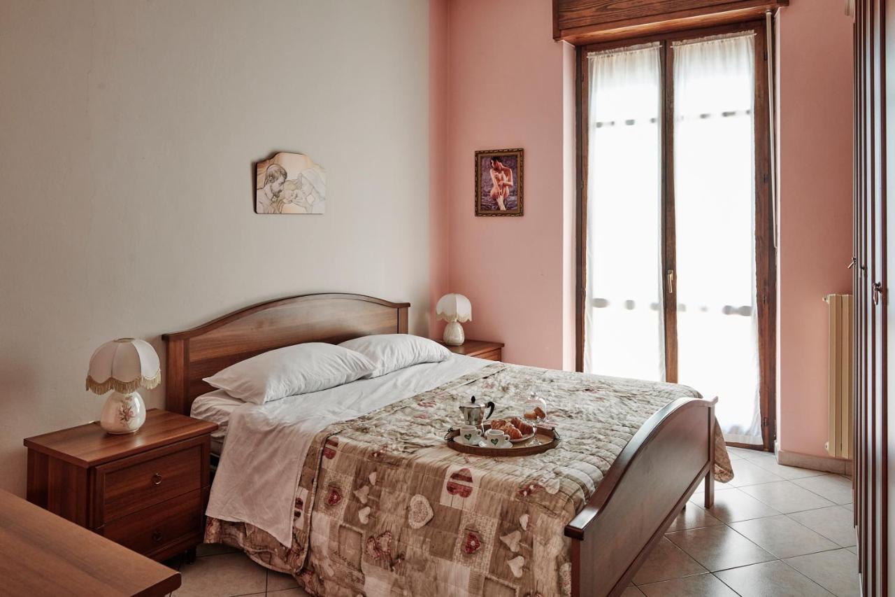 Terrazza Di Alfieri - Alloggio Con Terrazza Privata Nel Centro Di Асти Екстериор снимка